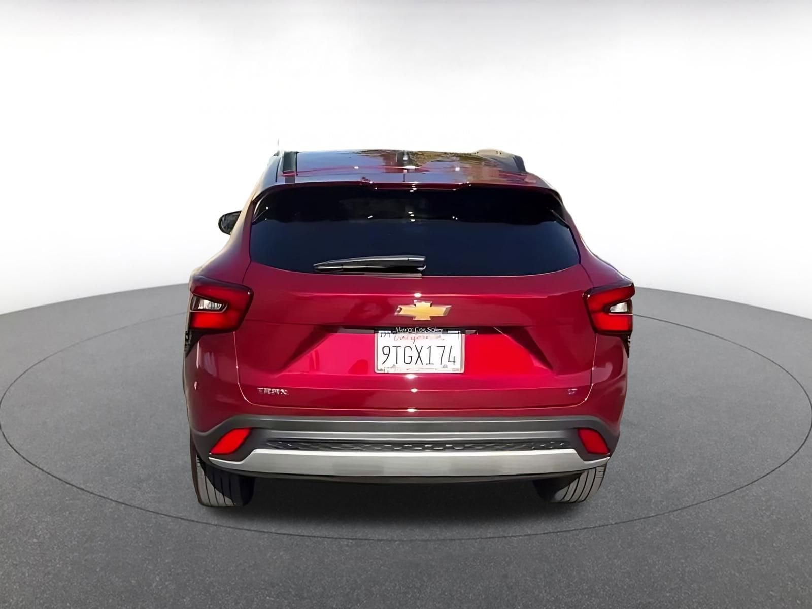 Thumbnail: 2025 Chevrolet Trax - 10