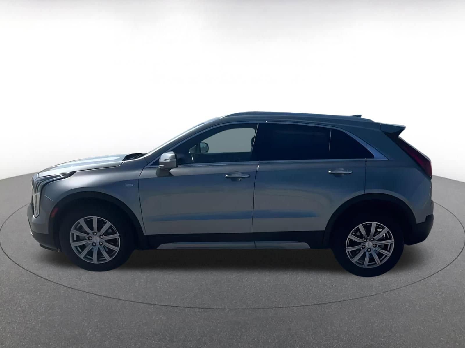 Thumbnail: 2023 Cadillac XT4 - 8