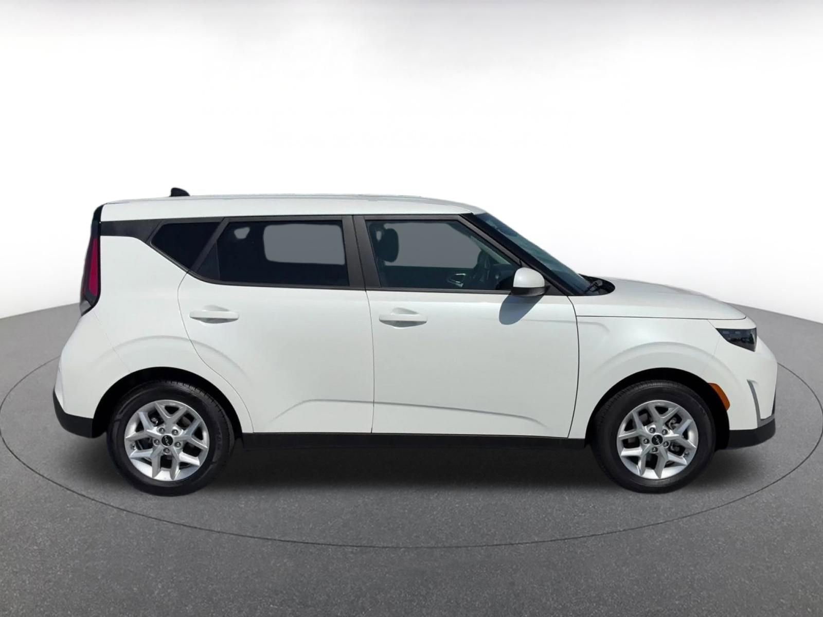 Thumbnail: 2025 Kia Soul - 16
