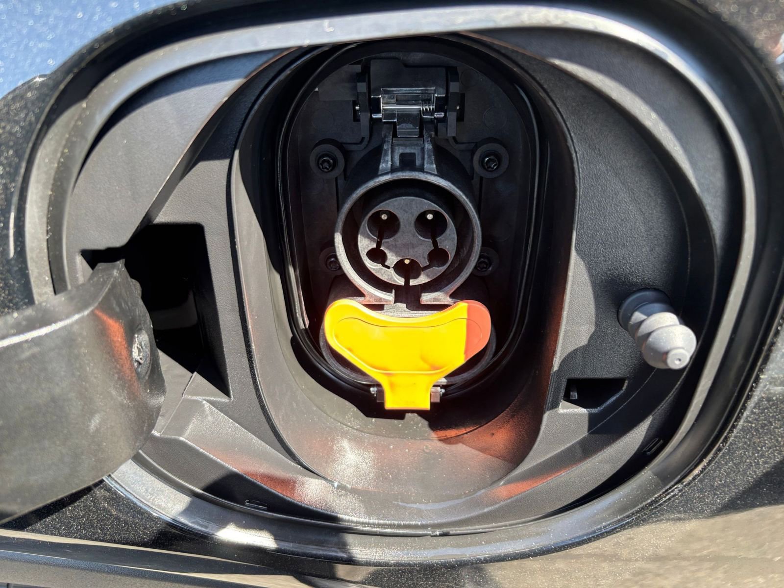 Thumbnail: 2023 Chevrolet Bolt EV - 23
