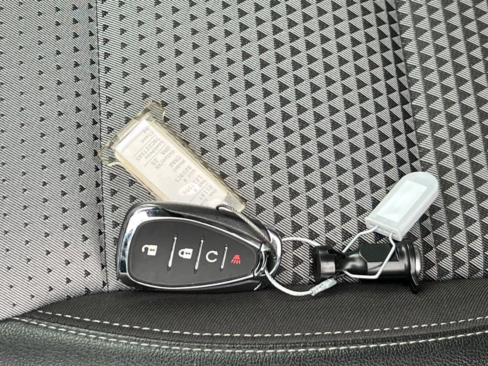 Thumbnail: 2025 Chevrolet Trax - 22