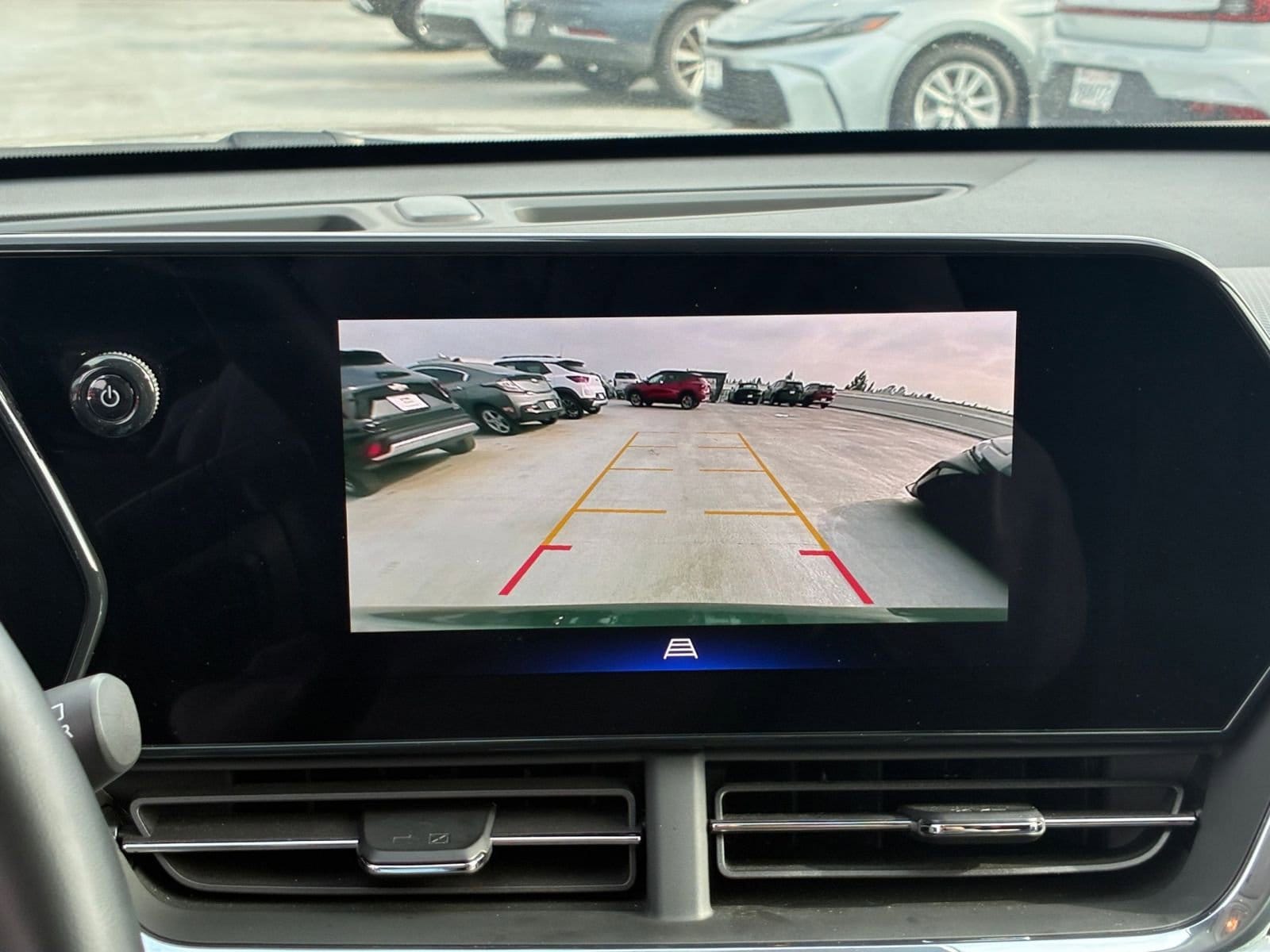 Thumbnail: 2025 Chevrolet Trax - 17