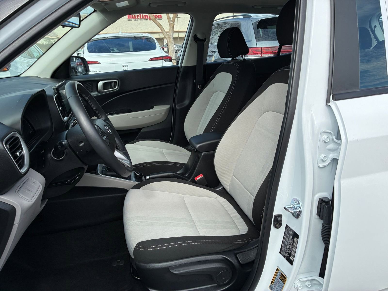 Thumbnail: 2025 Hyundai Venue - 27