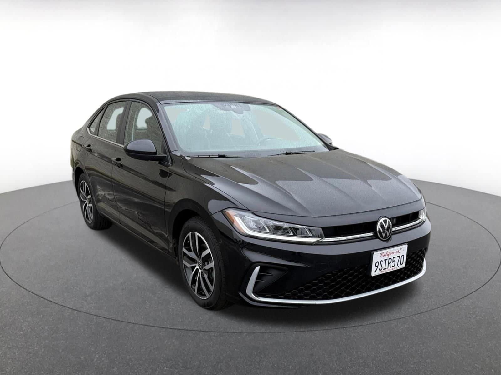 Thumbnail: 2025 Volkswagen Jetta - 1