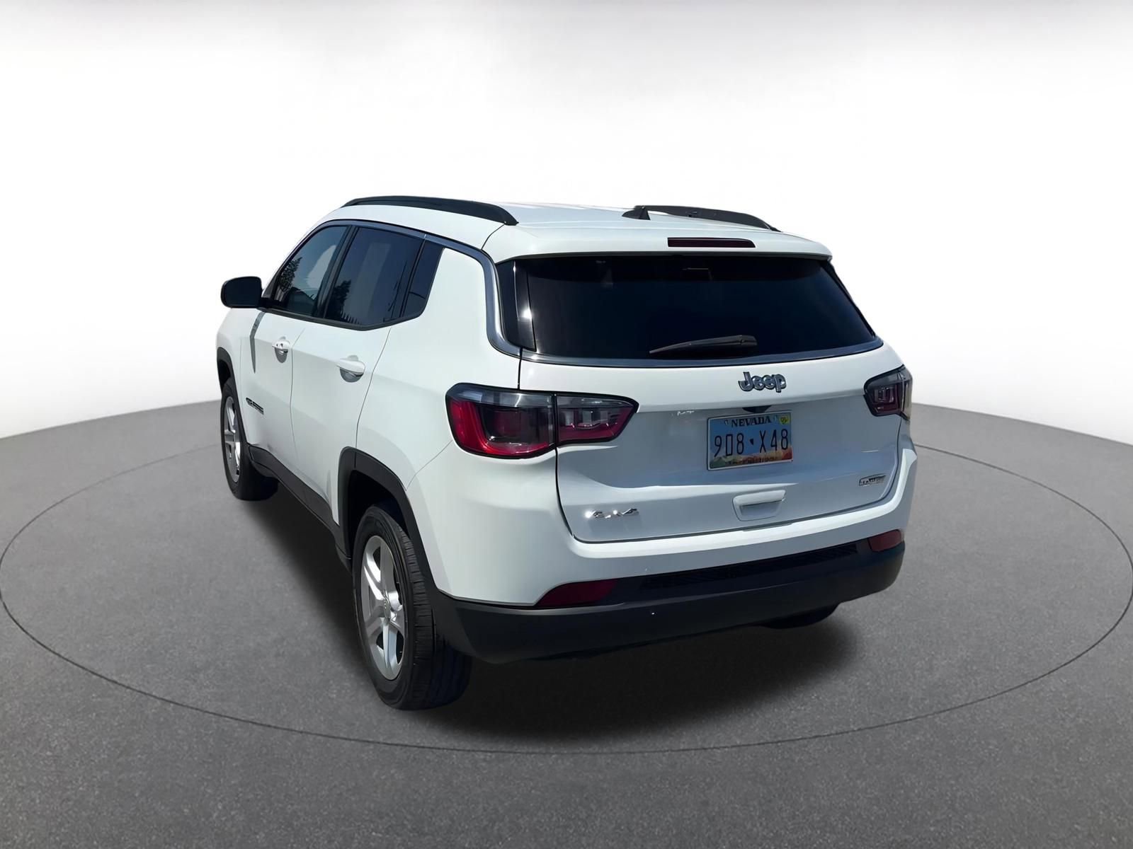 Thumbnail: 2023 Jeep Compass - 11