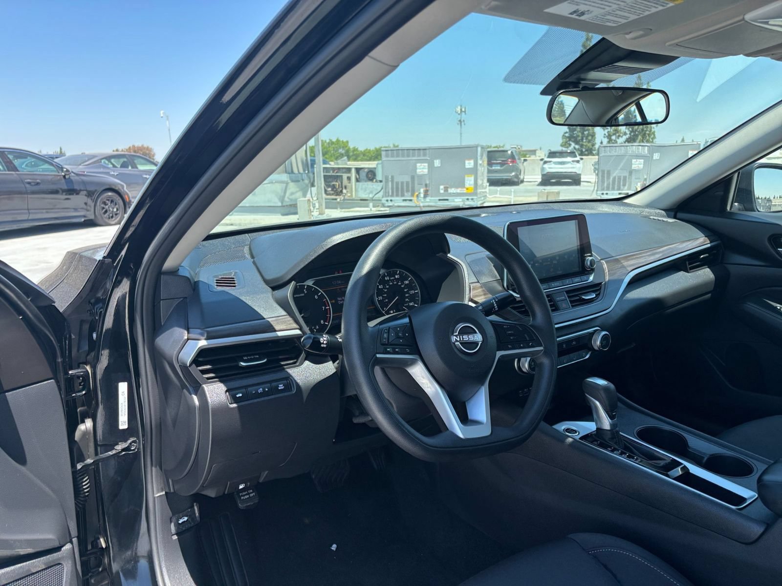 Thumbnail: 2025 Nissan Altima - 29