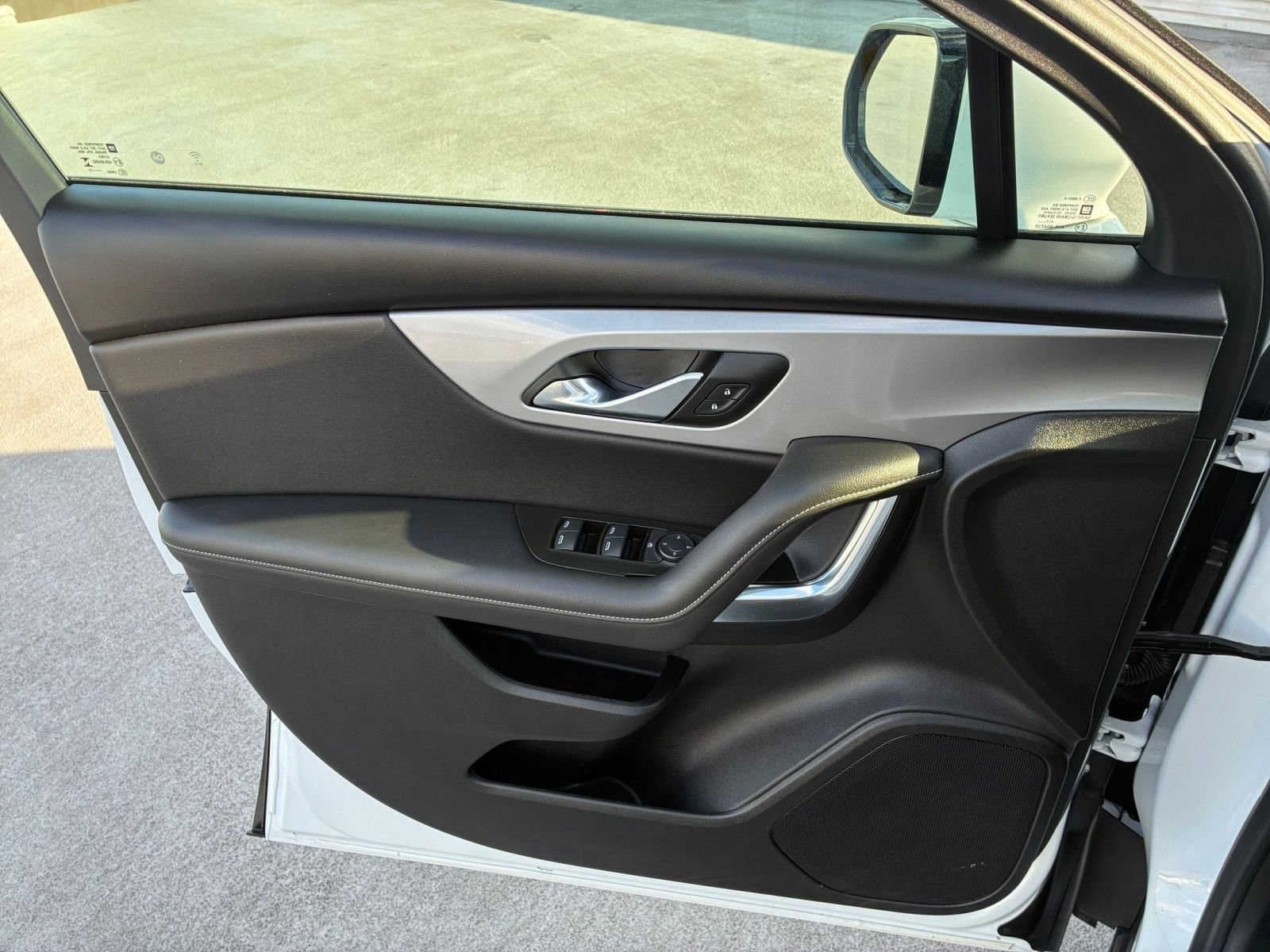 Thumbnail: 2025 Chevrolet Blazer - 18