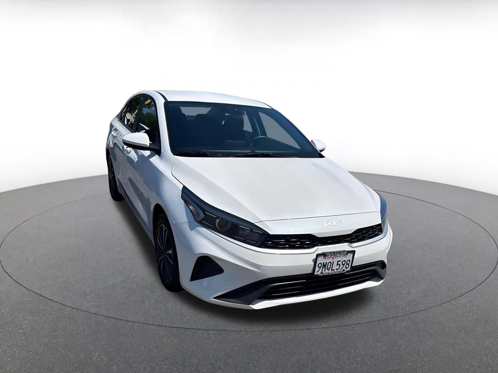 2024 Kia Forte LXS 2