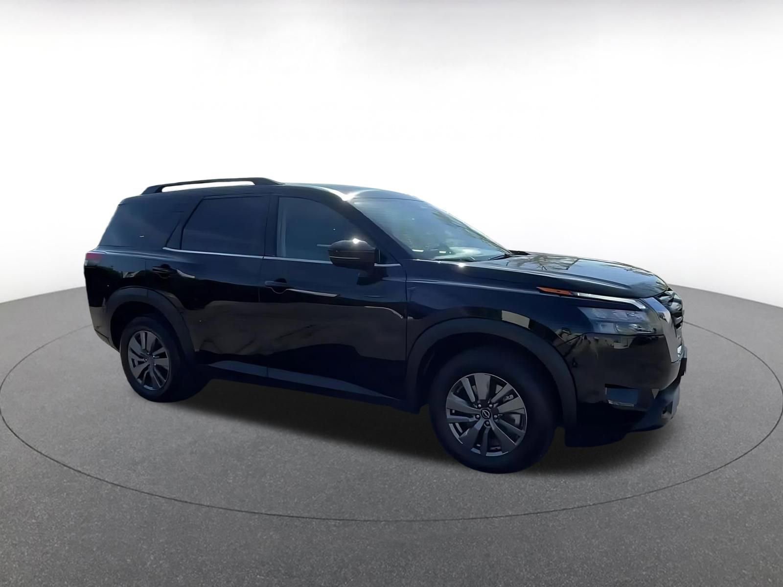 Thumbnail: 2025 Nissan Pathfinder - 2