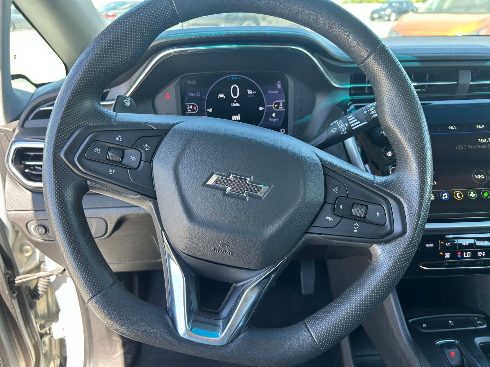Thumbnail: 2023 Chevrolet Bolt EV - 30