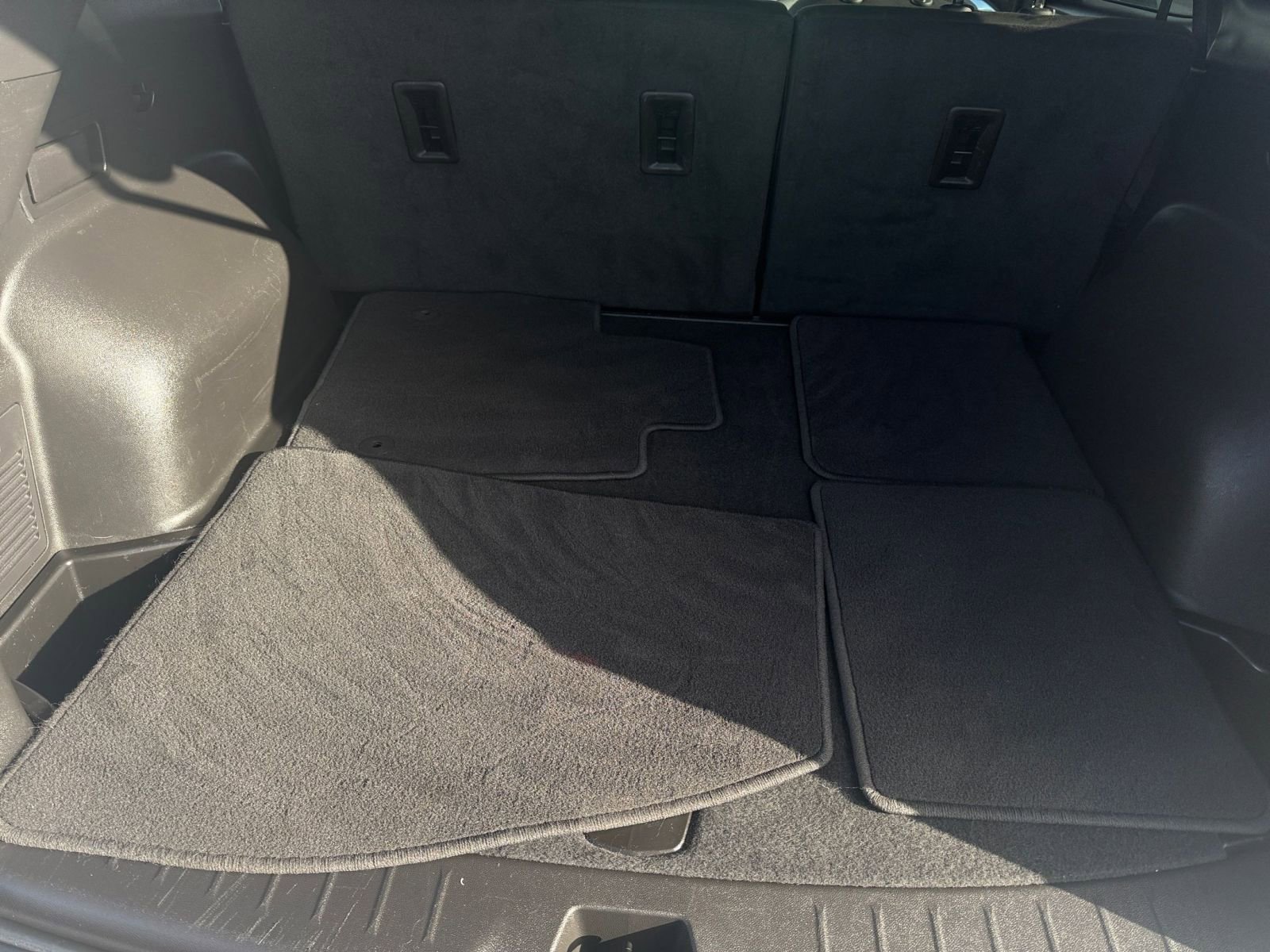 Thumbnail: 2025 Chevrolet Blazer - 32