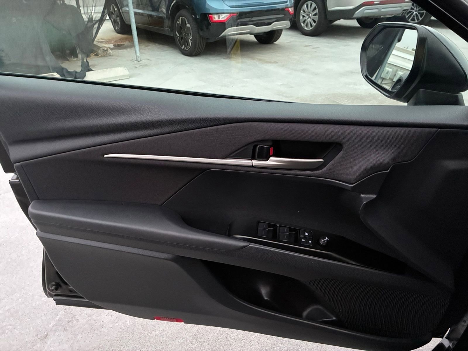 Thumbnail: 2025 Toyota Camry - 20