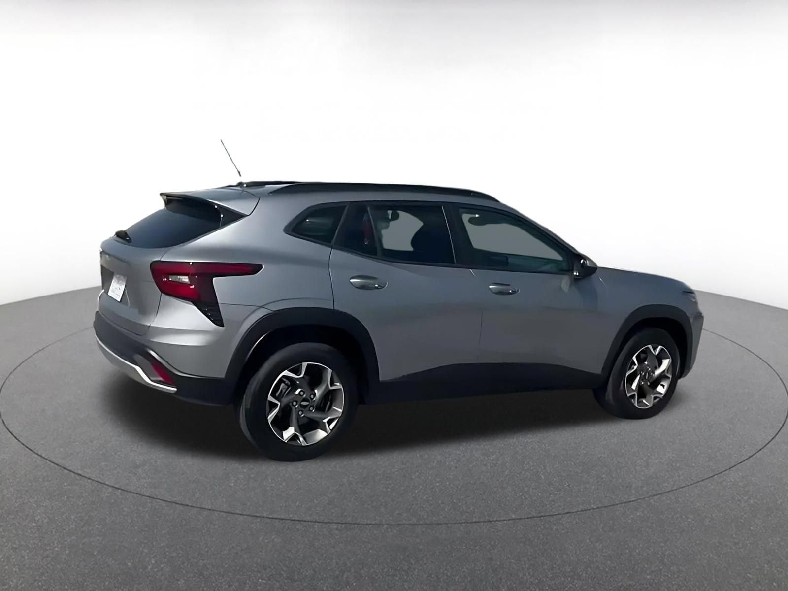 Thumbnail: 2025 Chevrolet Trax - 10