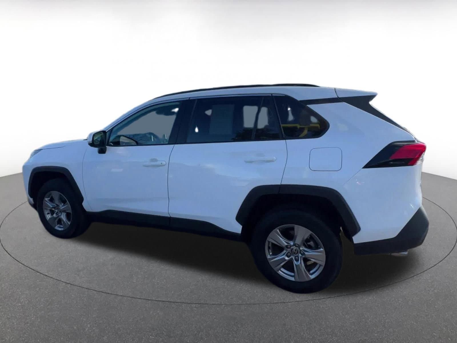 Thumbnail: 2025 Toyota RAV4 - 10