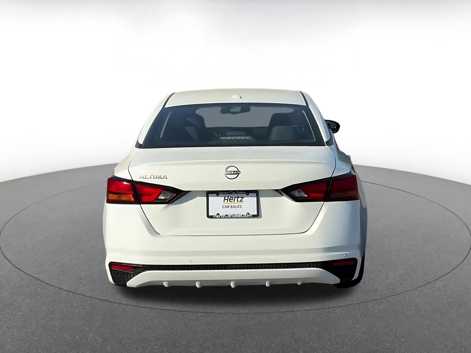 Thumbnail: 2025 Nissan Altima - 12