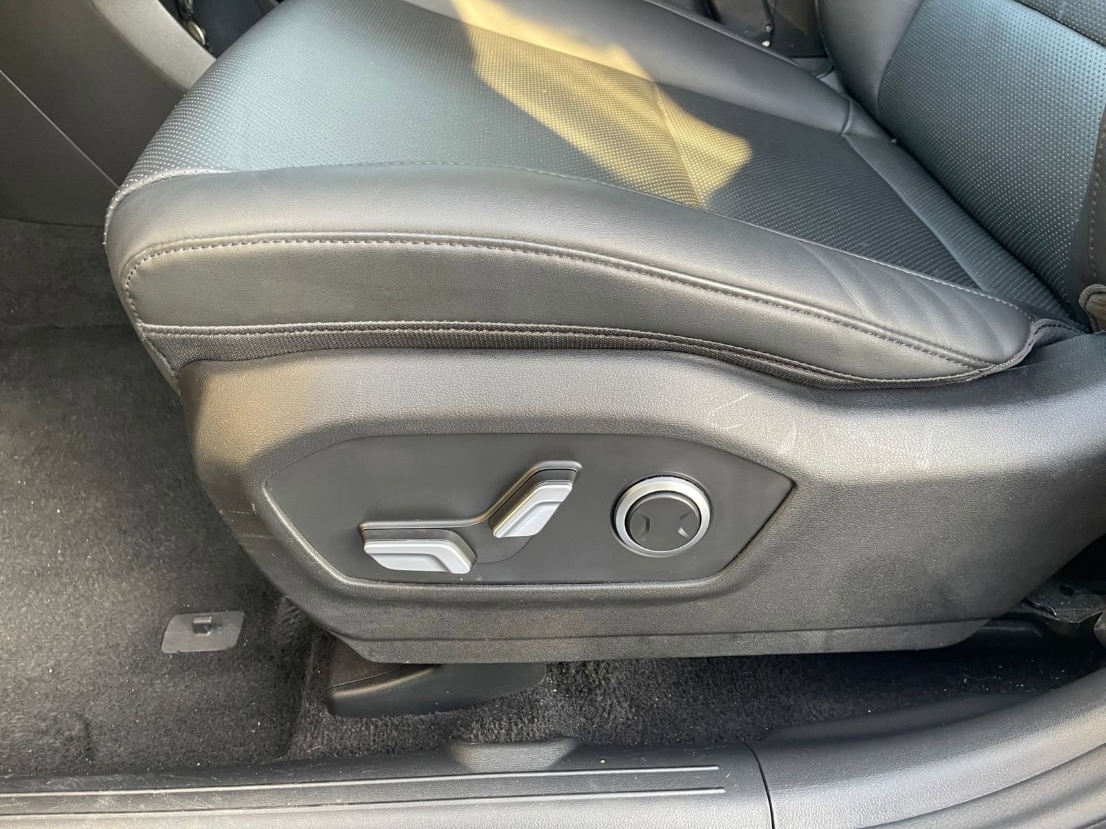 Thumbnail: 2025 Hyundai Santa Fe - 24