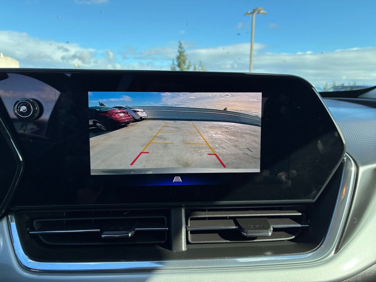 Thumbnail: 2025 Chevrolet Trax - 22