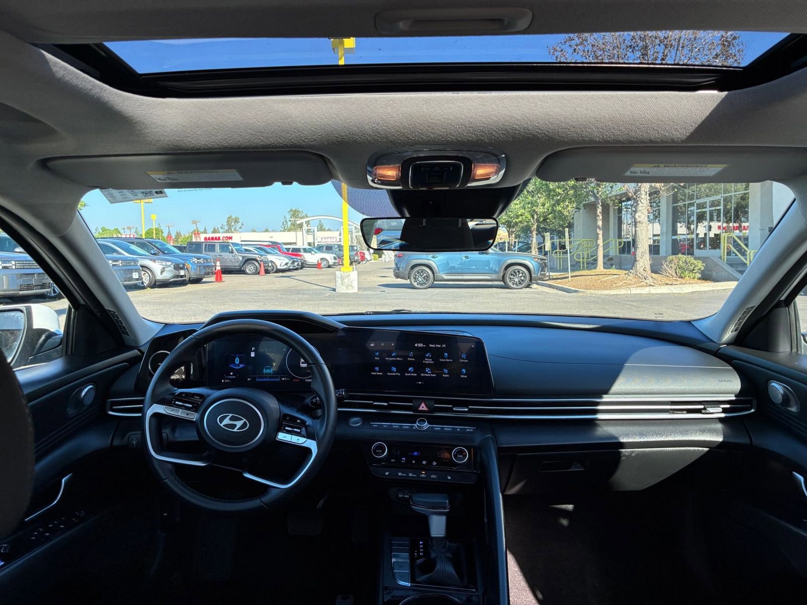 Thumbnail: 2025 Hyundai Elantra - 33