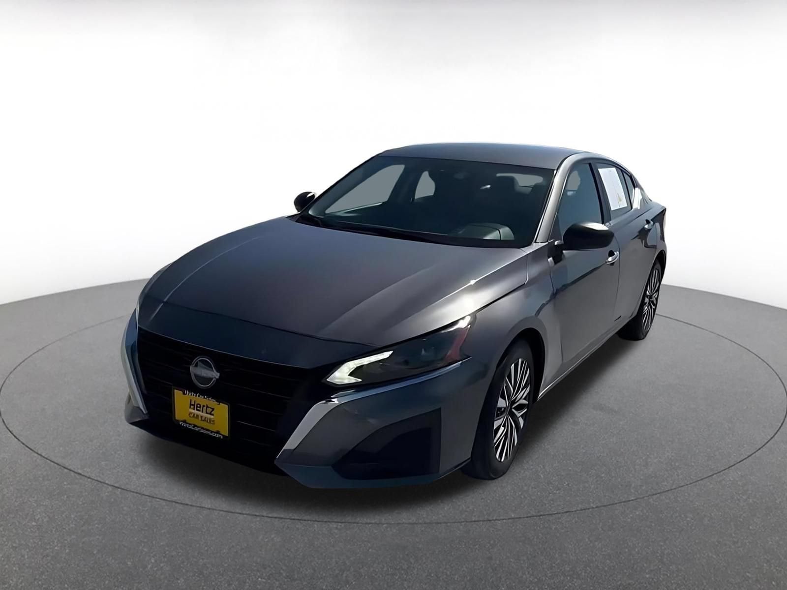 Thumbnail: 2025 Nissan Altima - 4