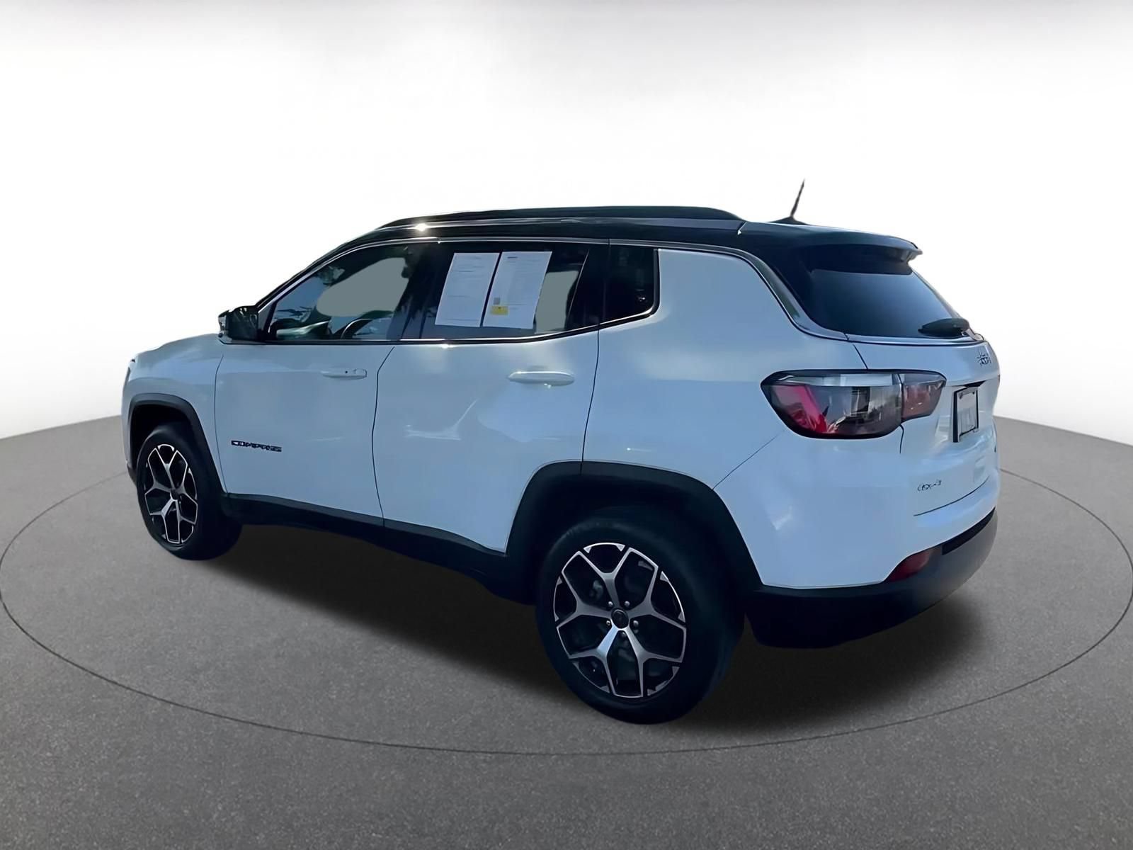 Thumbnail: 2025 Jeep Compass - 9