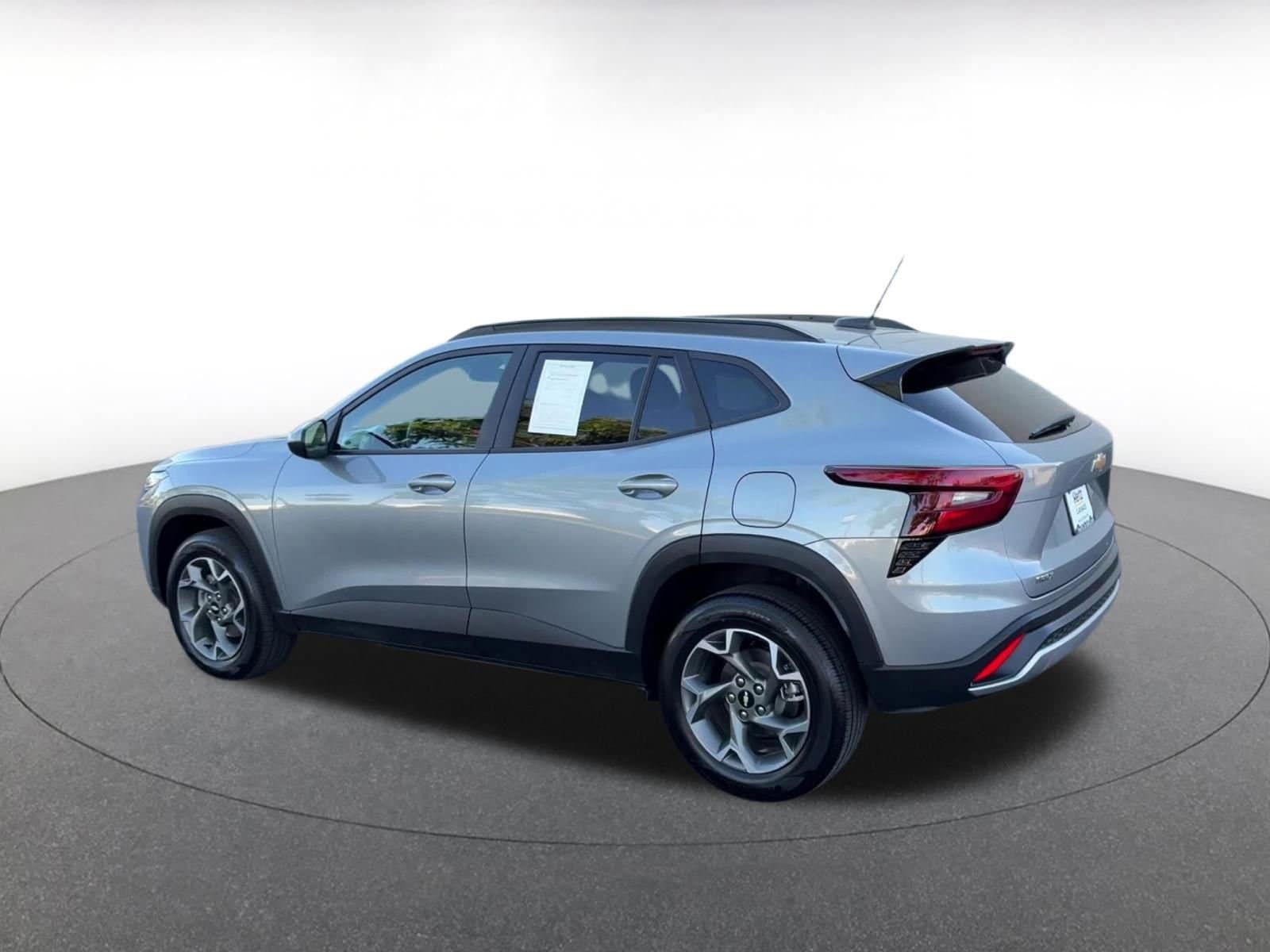 Thumbnail: 2025 Chevrolet Trax - 10