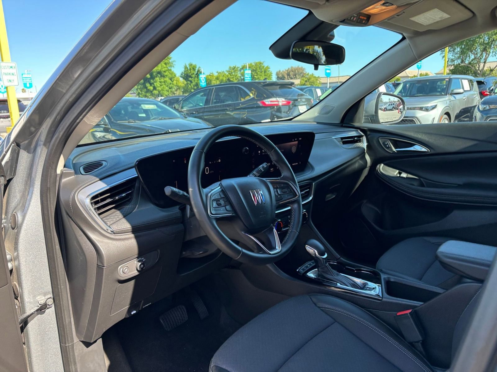 Thumbnail: 2025 Buick Encore GX - 33