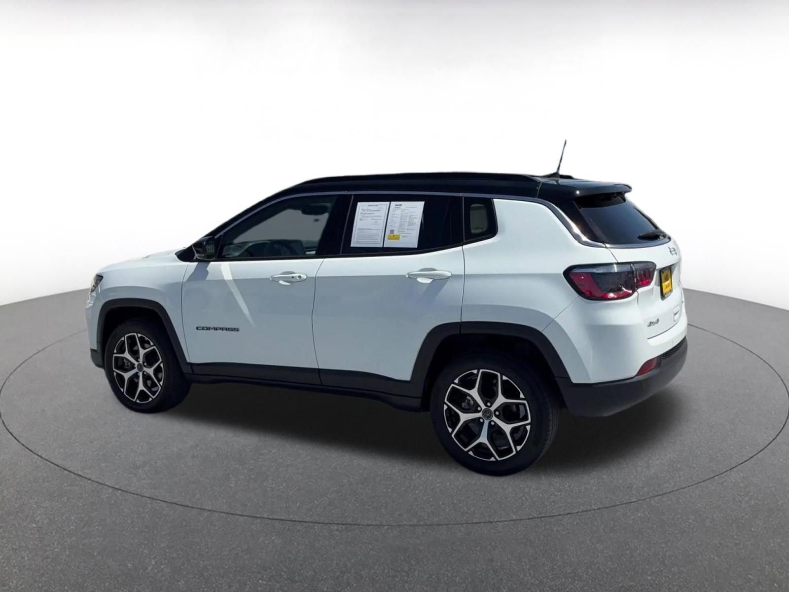 Thumbnail: 2025 Jeep Compass - 10