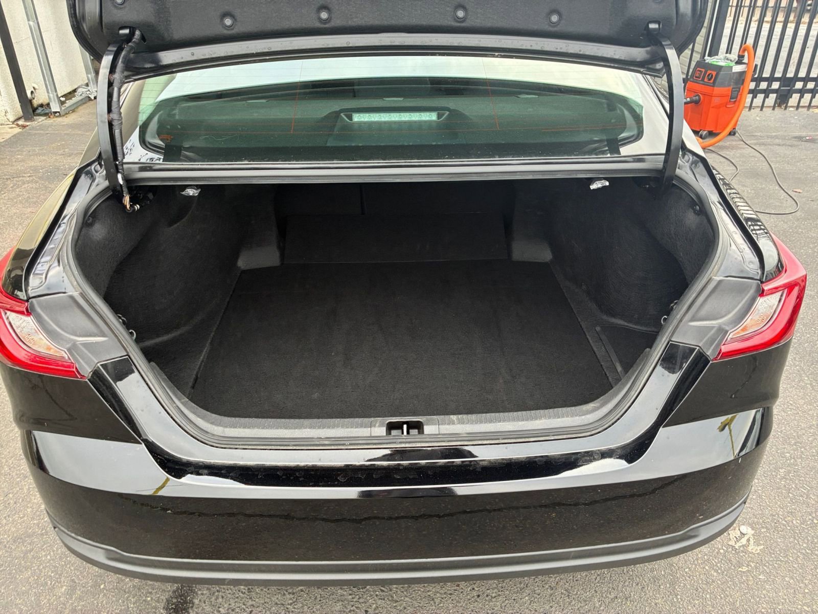 Thumbnail: 2025 Toyota Camry - 29