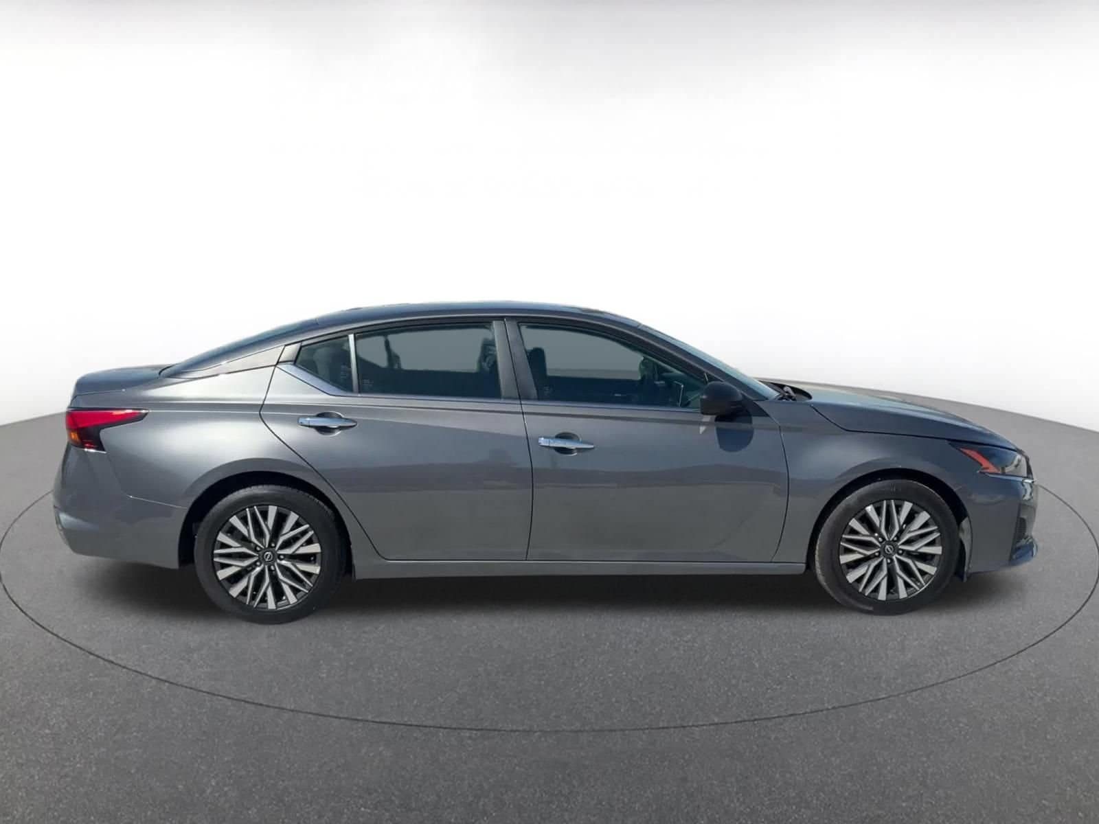 Thumbnail: 2025 Nissan Altima - 15