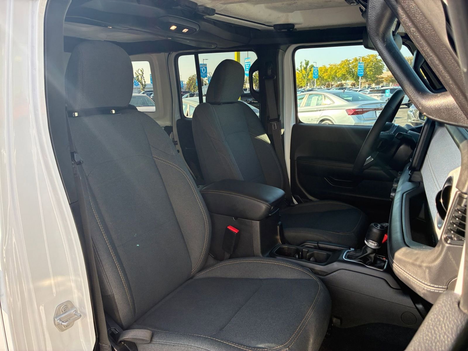 Thumbnail: 2025 Jeep Wrangler - 35