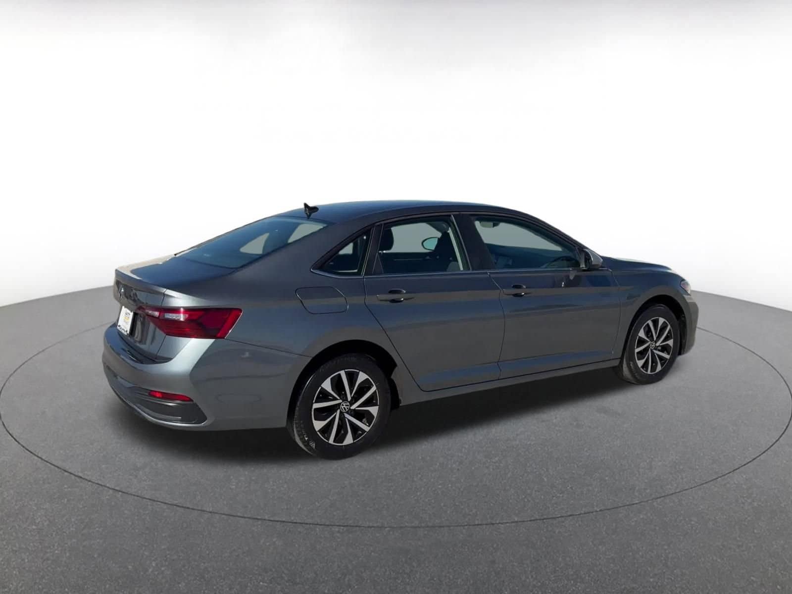 Thumbnail: 2024 Volkswagen Jetta - 15