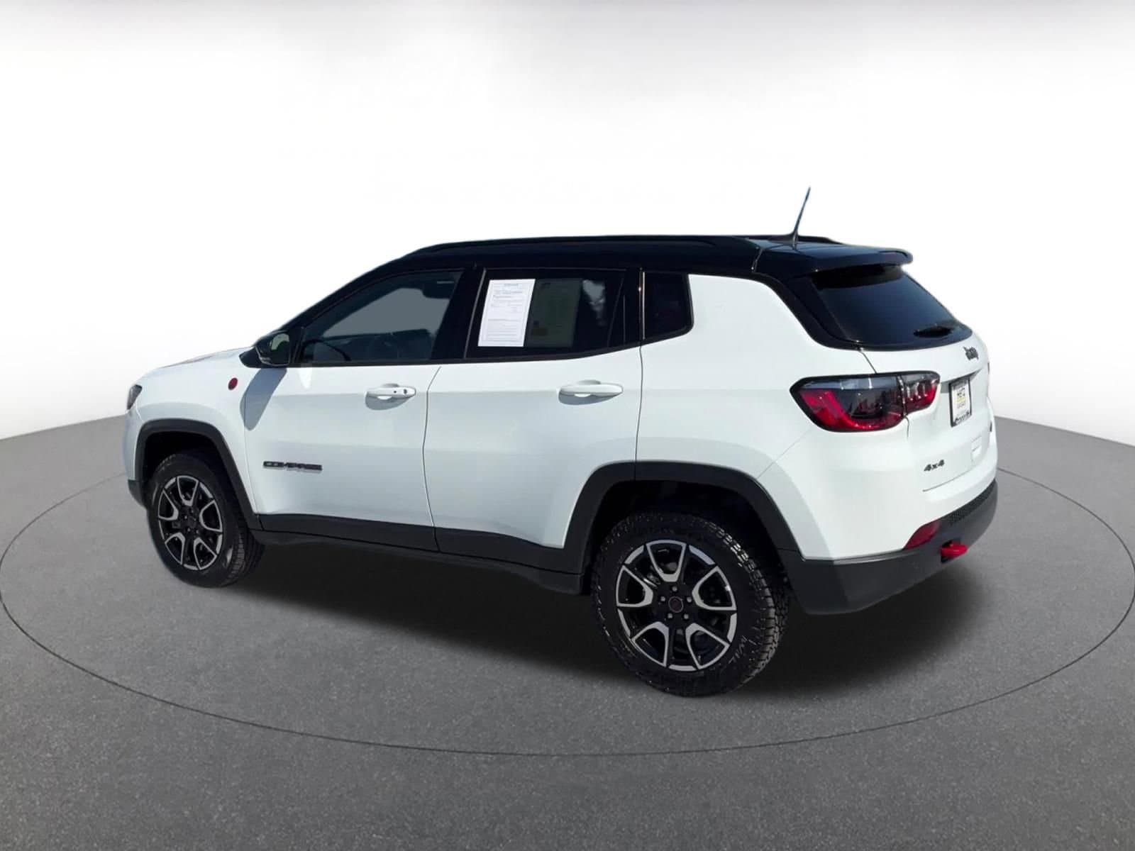 Thumbnail: 2025 Jeep Compass - 10