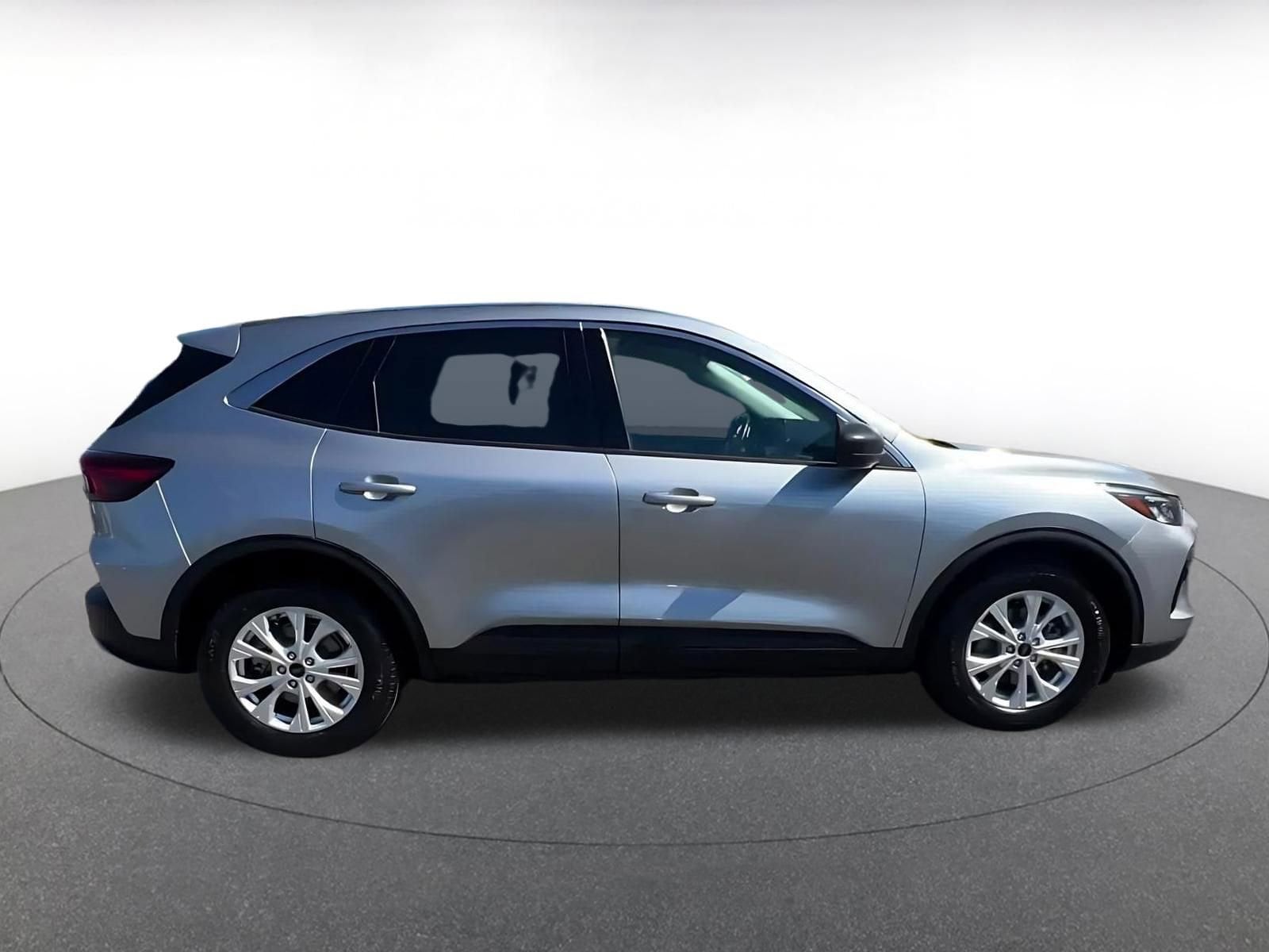 Thumbnail: 2024 Ford Escape - 16