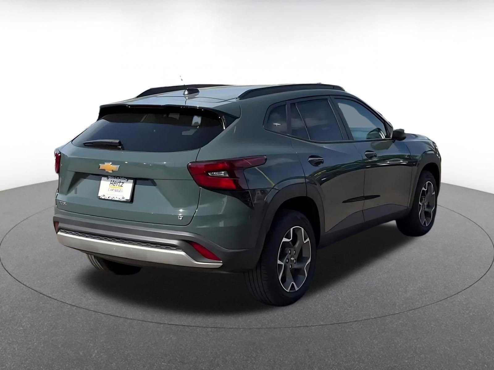 Thumbnail: 2025 Chevrolet Trax - 14