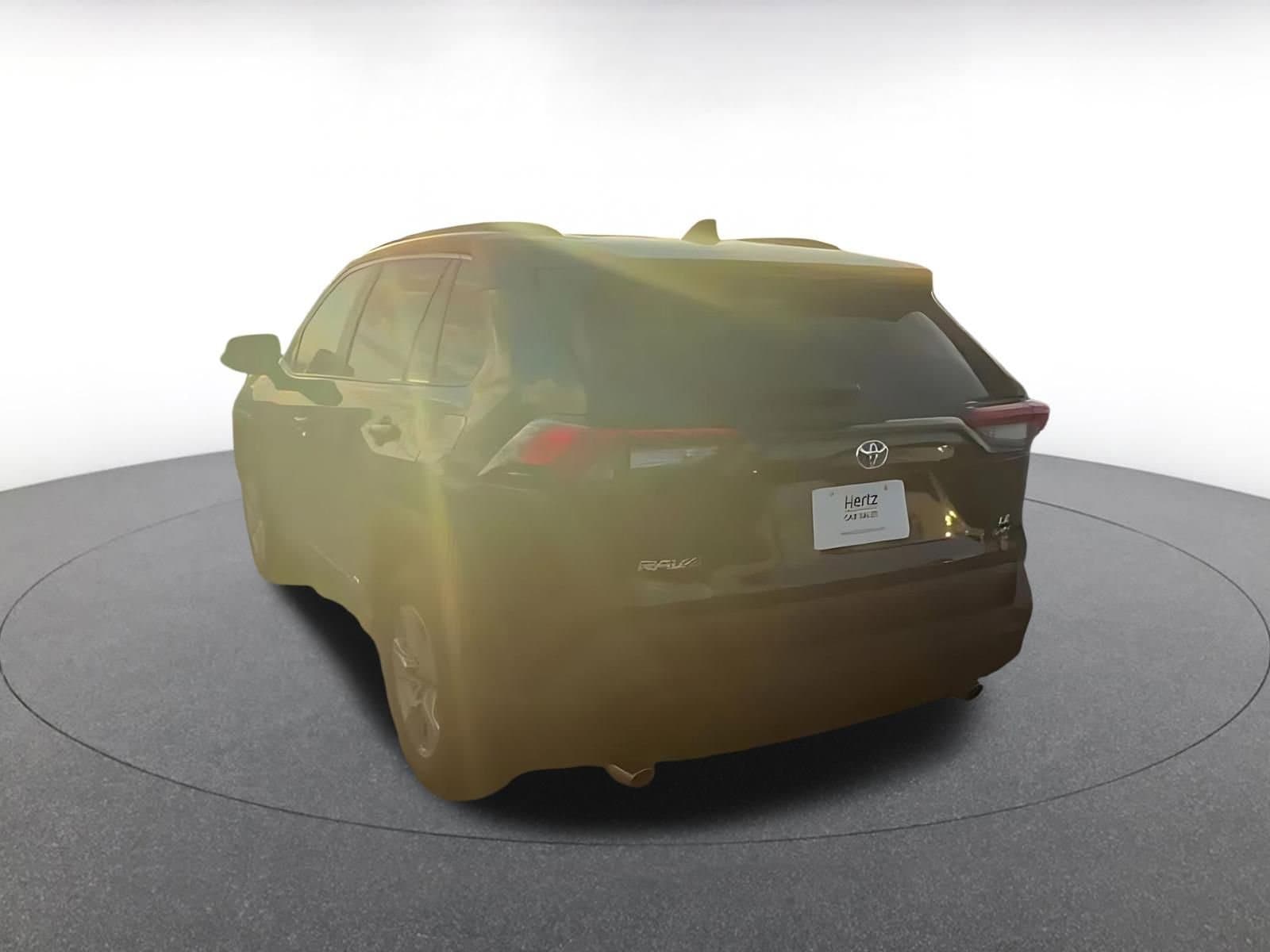 Thumbnail: 2025 Toyota RAV4 - 11