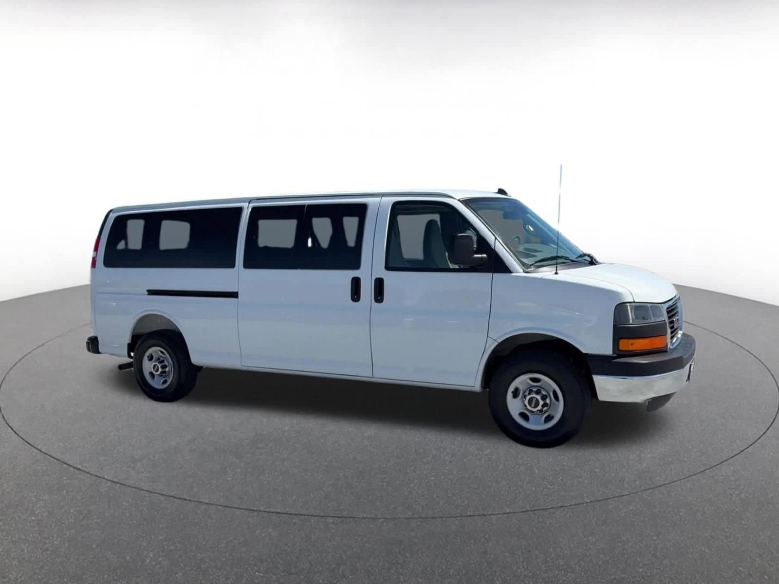Thumbnail: 2025 GMC Savana - 2