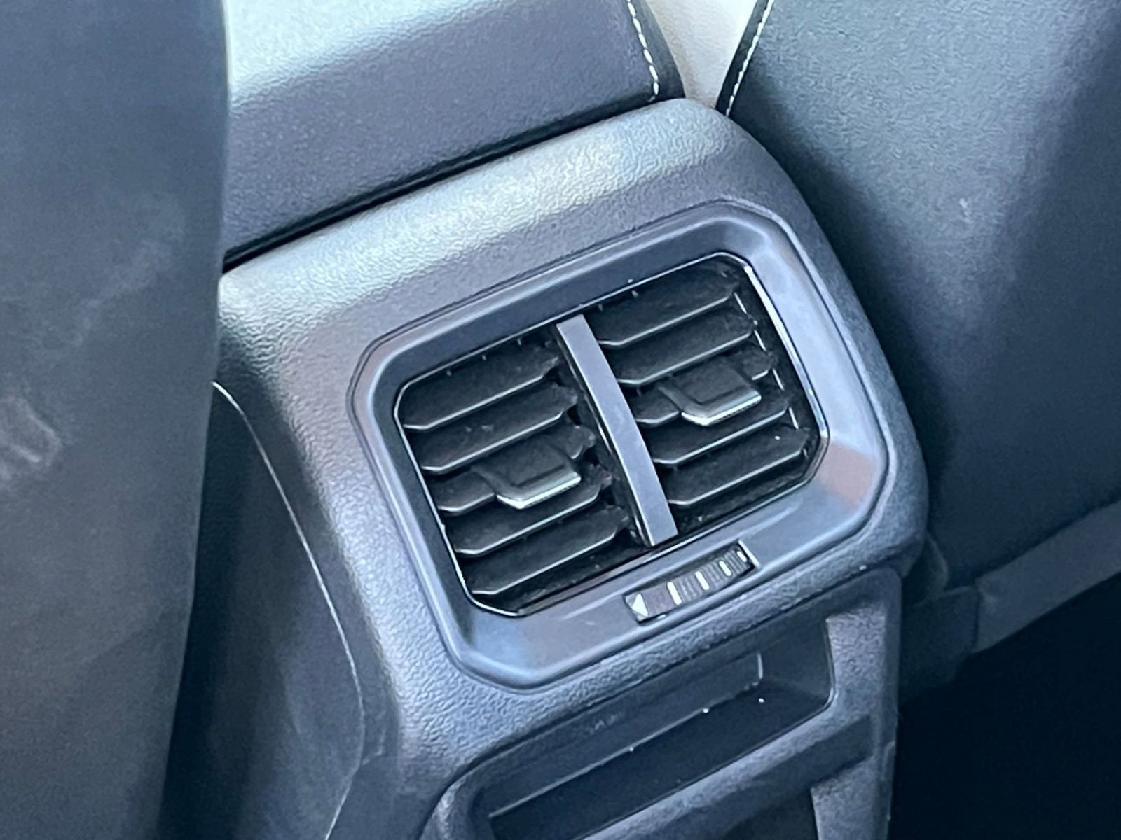 Thumbnail: 2025 Volkswagen Taos - 23