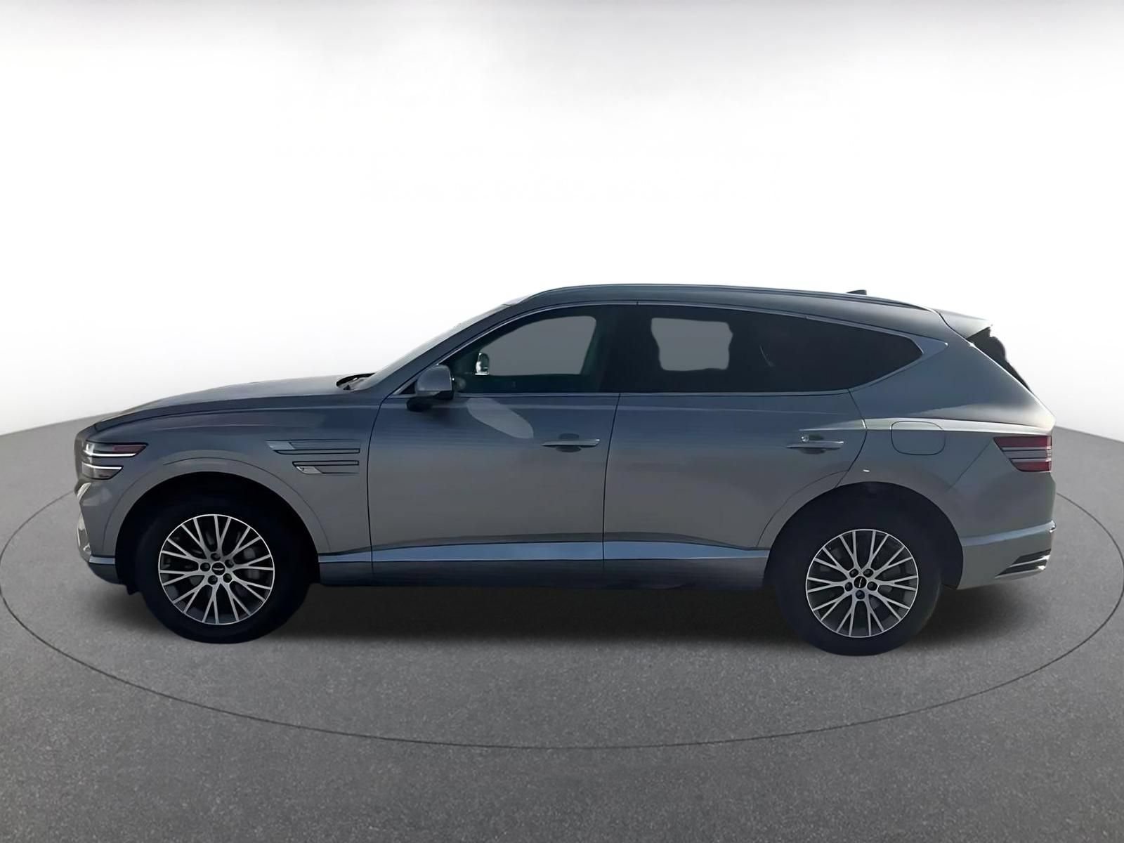 Thumbnail: 2026 Genesis GV80 - 9
