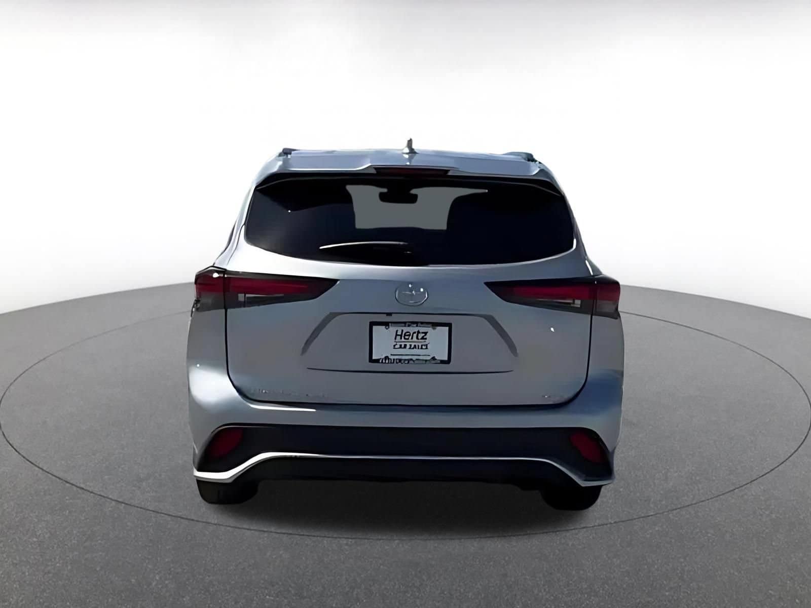 Thumbnail: 2024 Toyota Highlander - 12