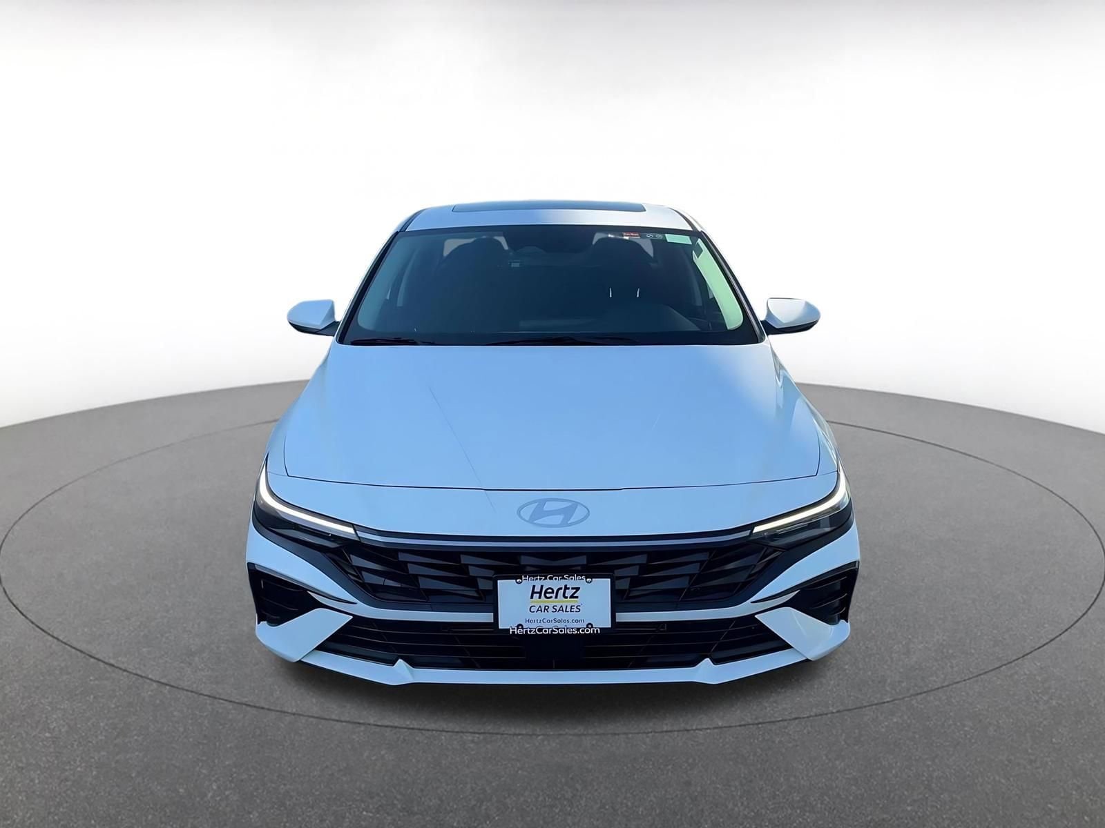 Thumbnail: 2025 Hyundai Elantra - 4