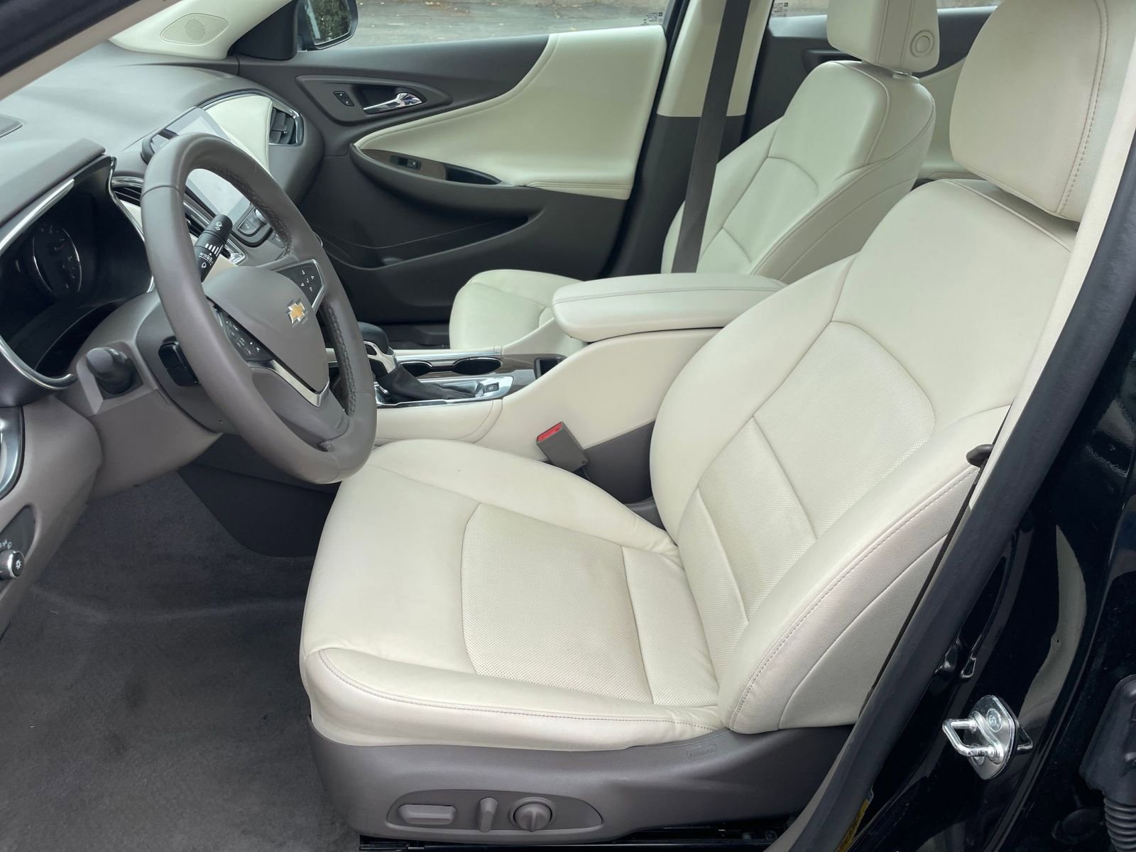Thumbnail: 2024 Chevrolet Malibu - 27