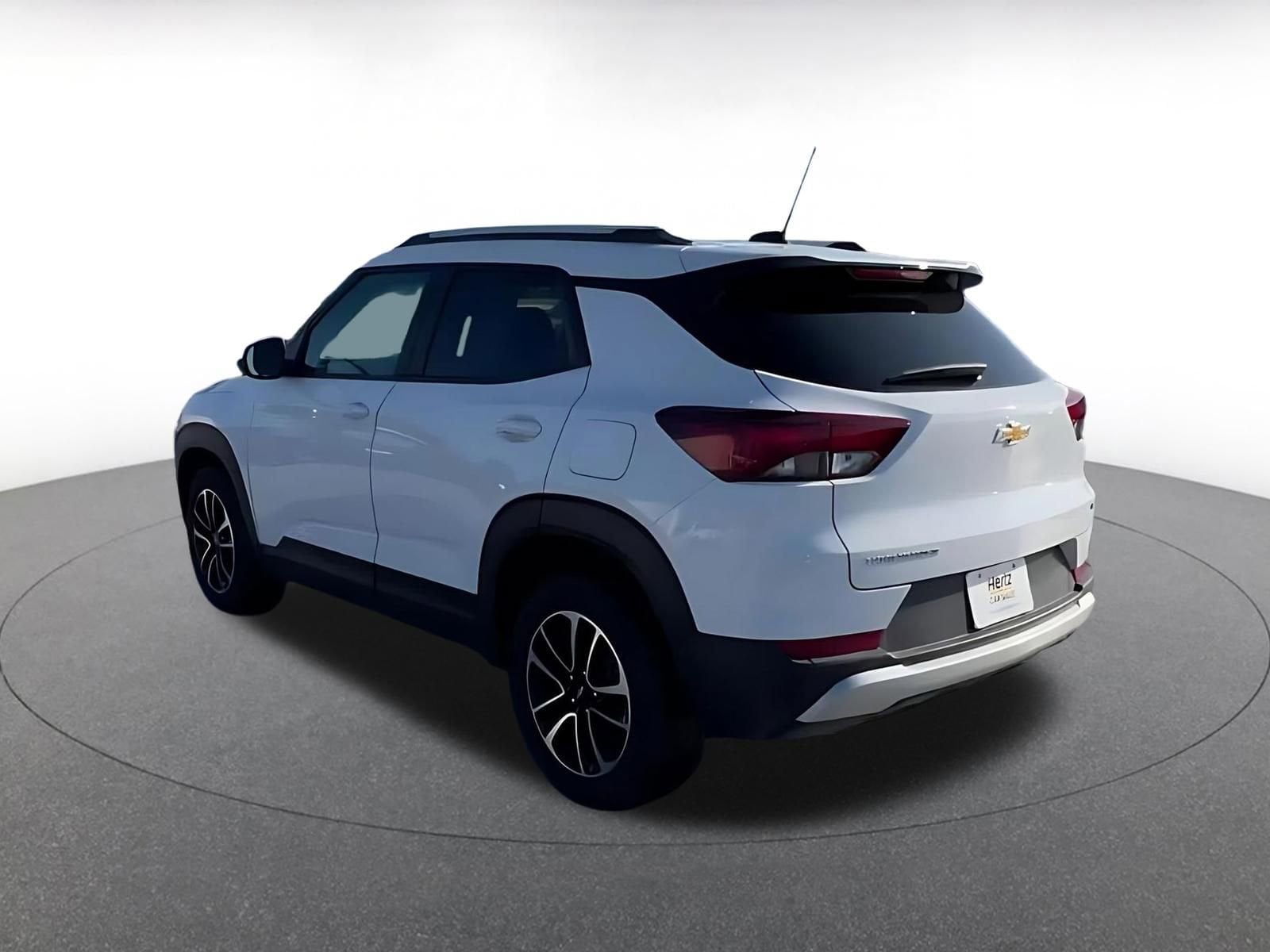 Thumbnail: 2025 Chevrolet TrailBlazer - 10