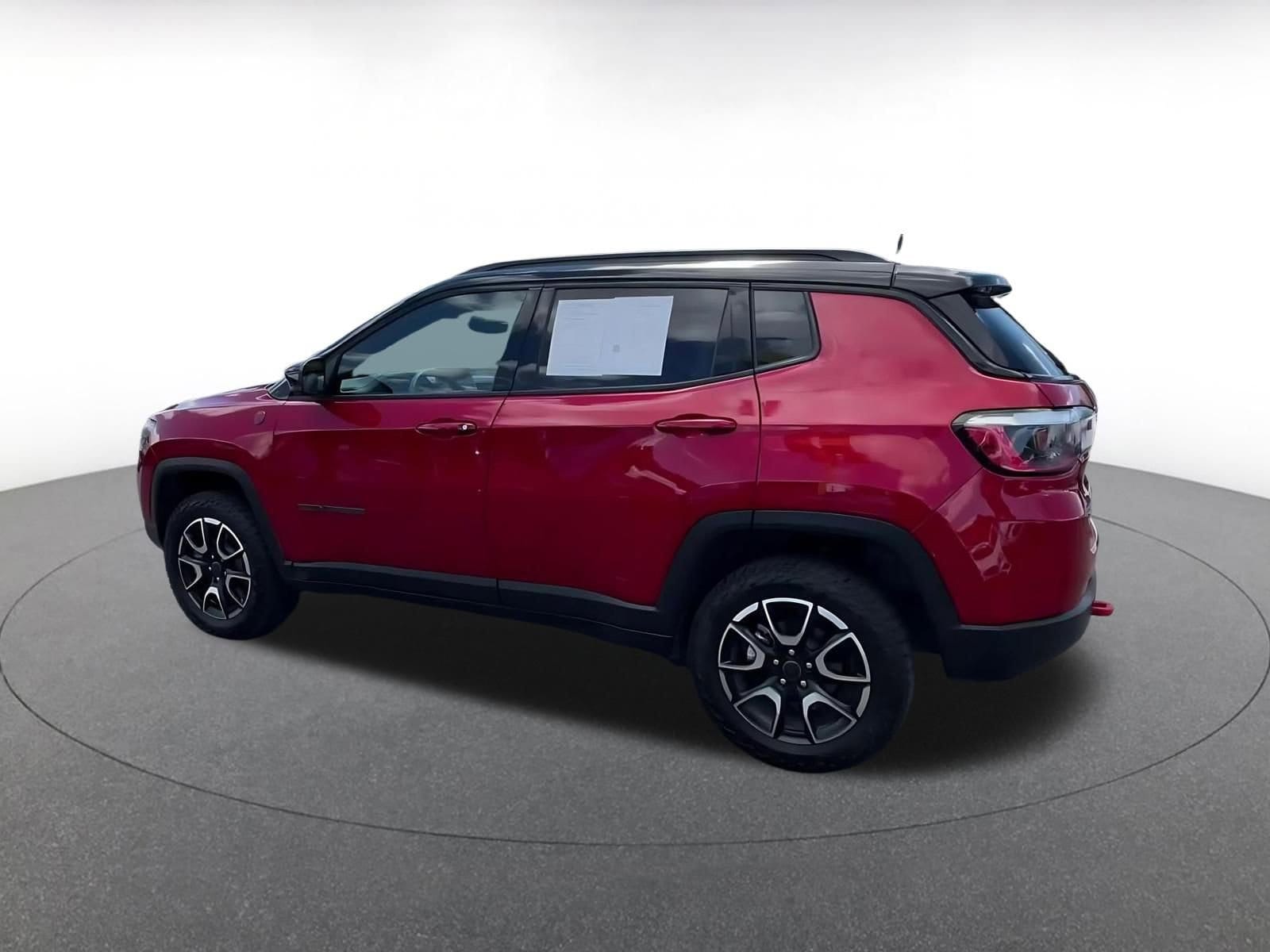 Thumbnail: 2025 Jeep Compass - 9