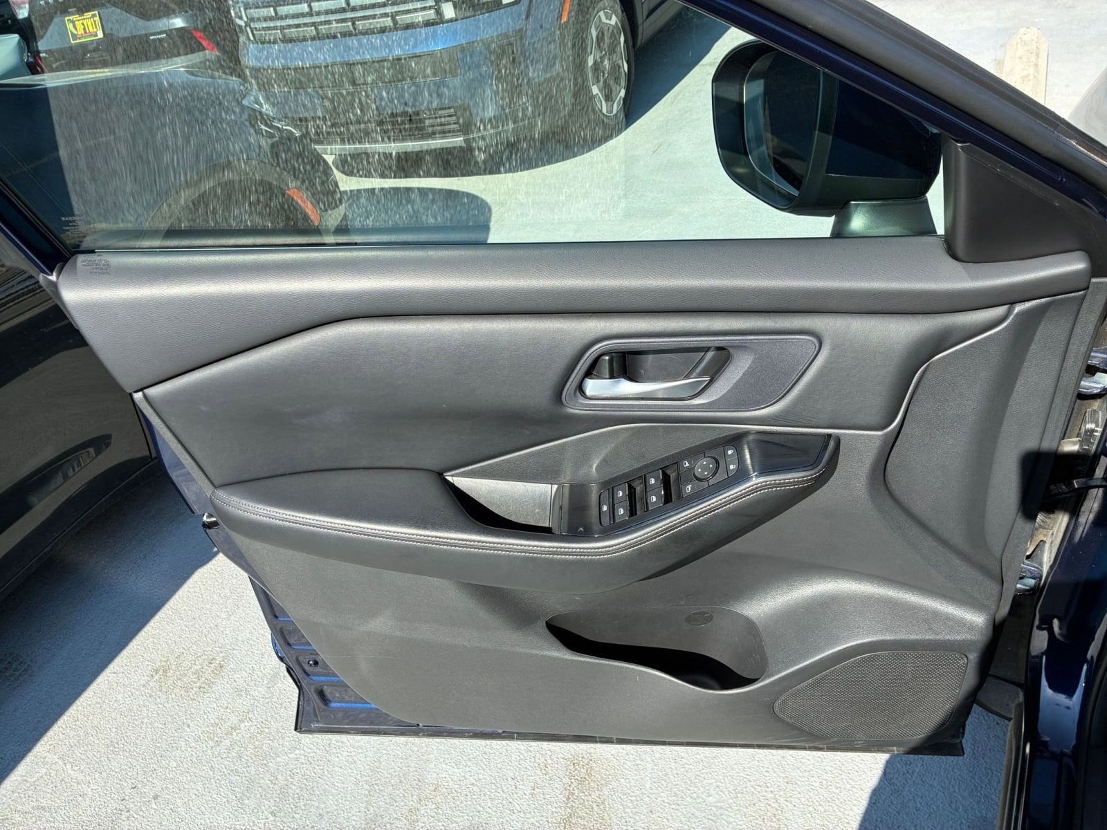 Thumbnail: 2025 Nissan Rogue - 18