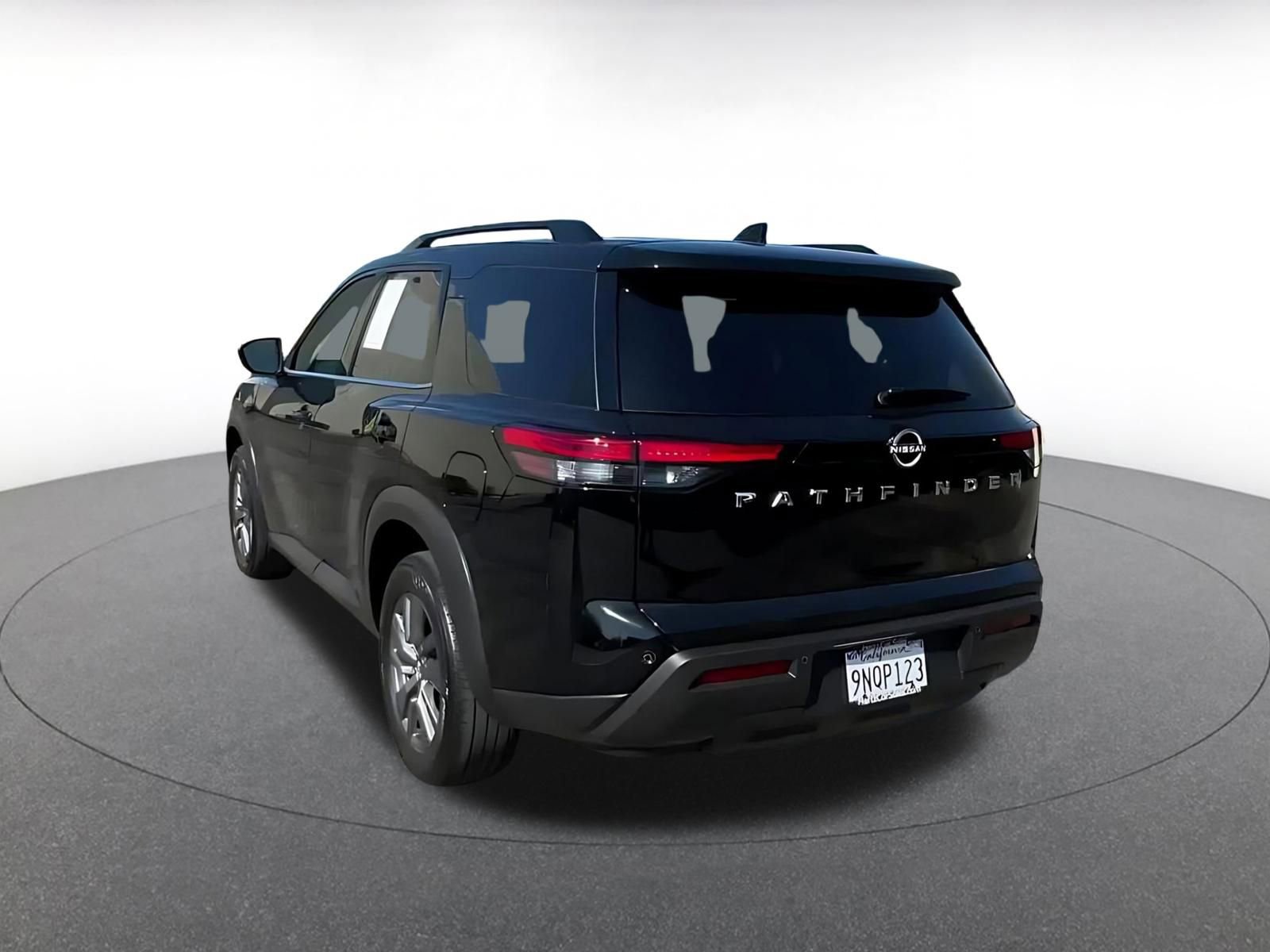 Thumbnail: 2025 Nissan Pathfinder - 11