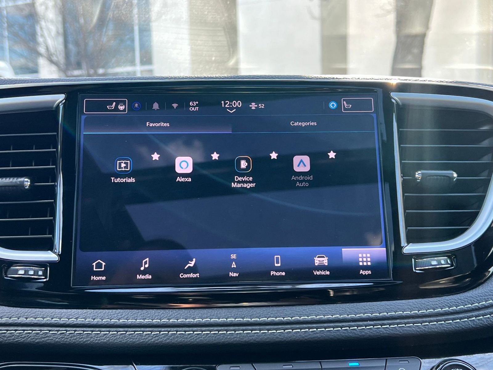 Thumbnail: 2025 Chrysler Pacifica - 21