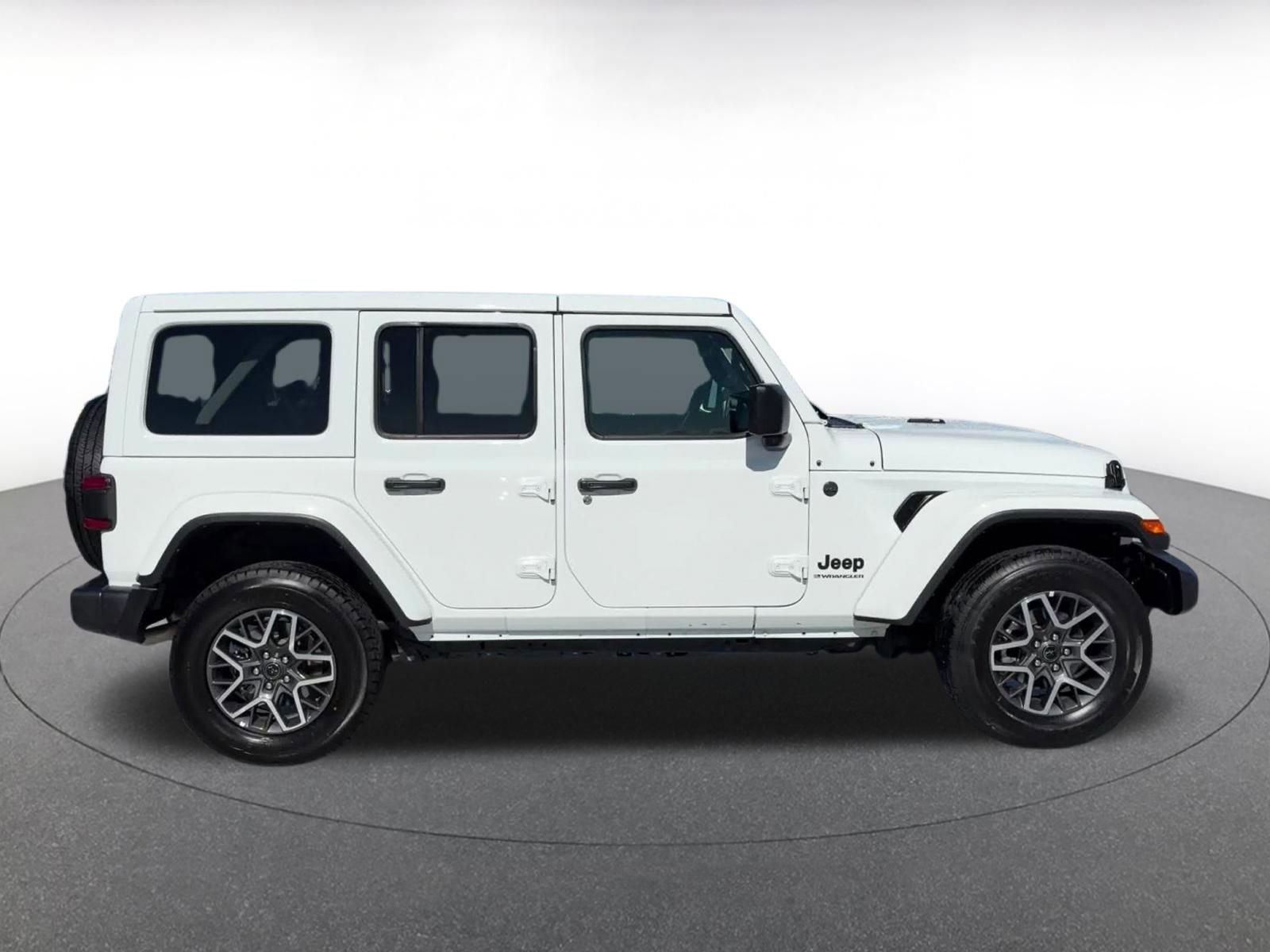 Thumbnail: 2025 Jeep Wrangler - 16