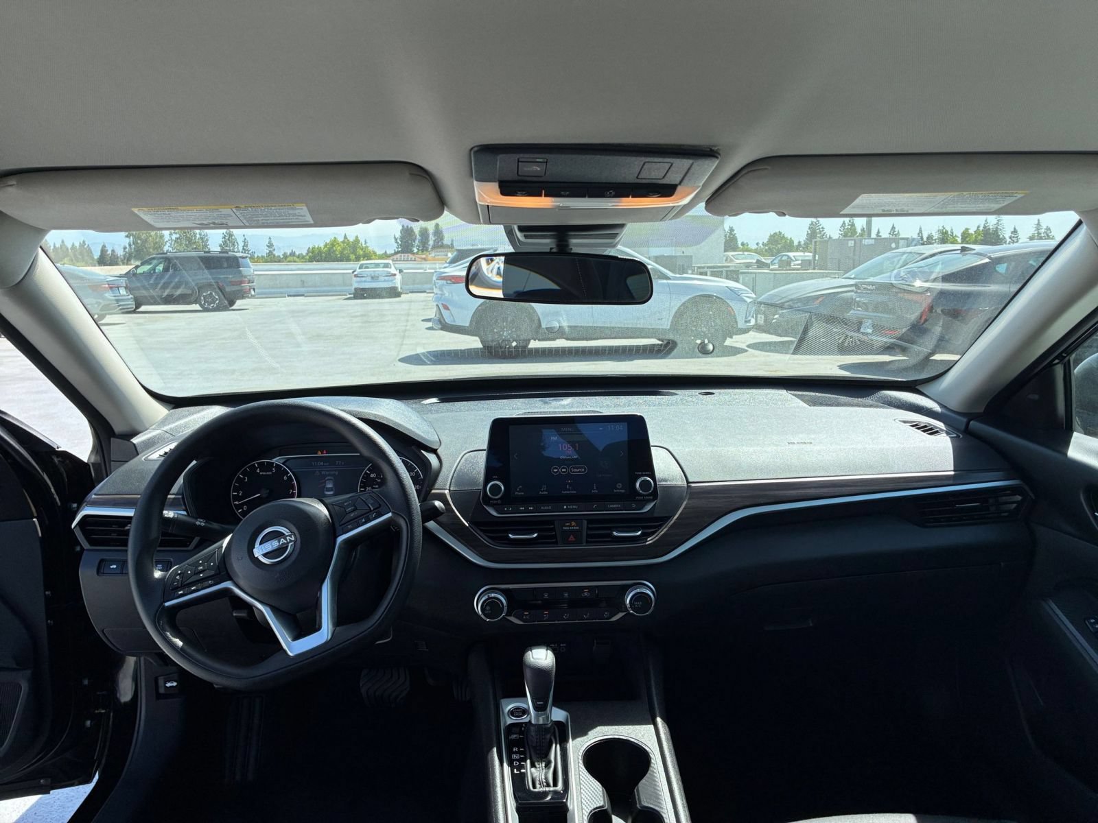 2025 Nissan Altima SV - Photo 31