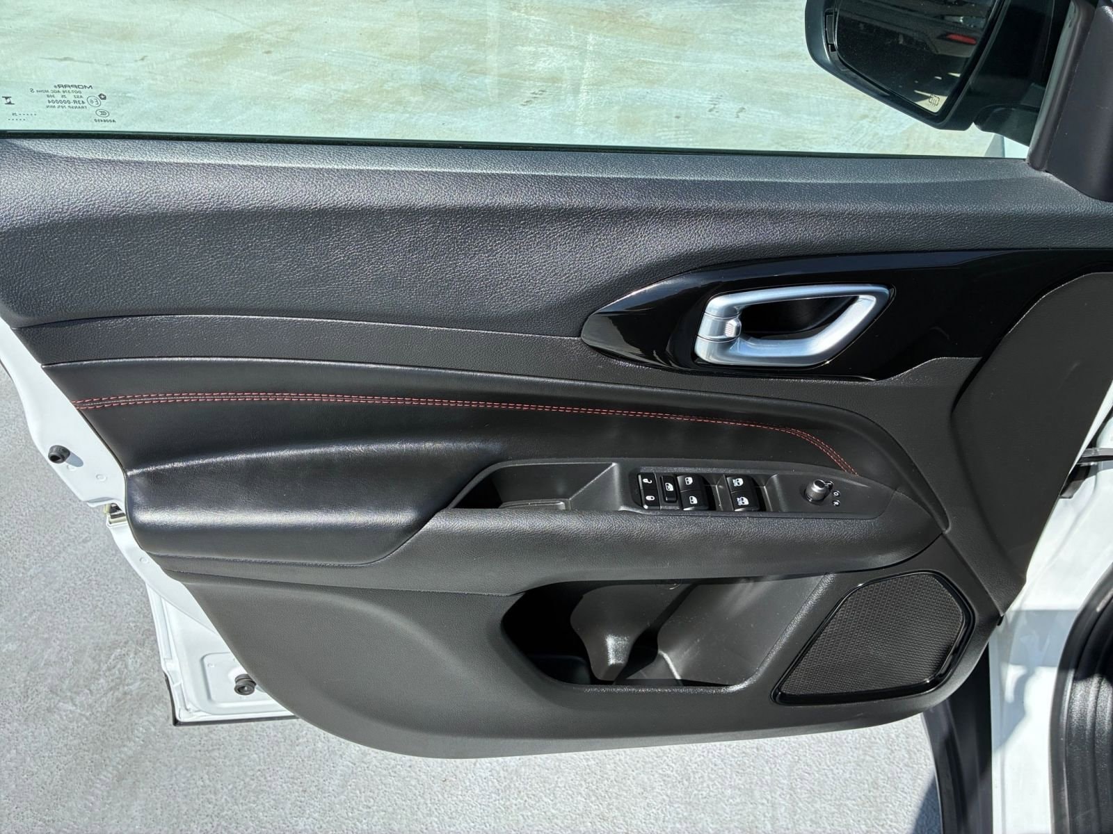 Thumbnail: 2025 Jeep Compass - 20