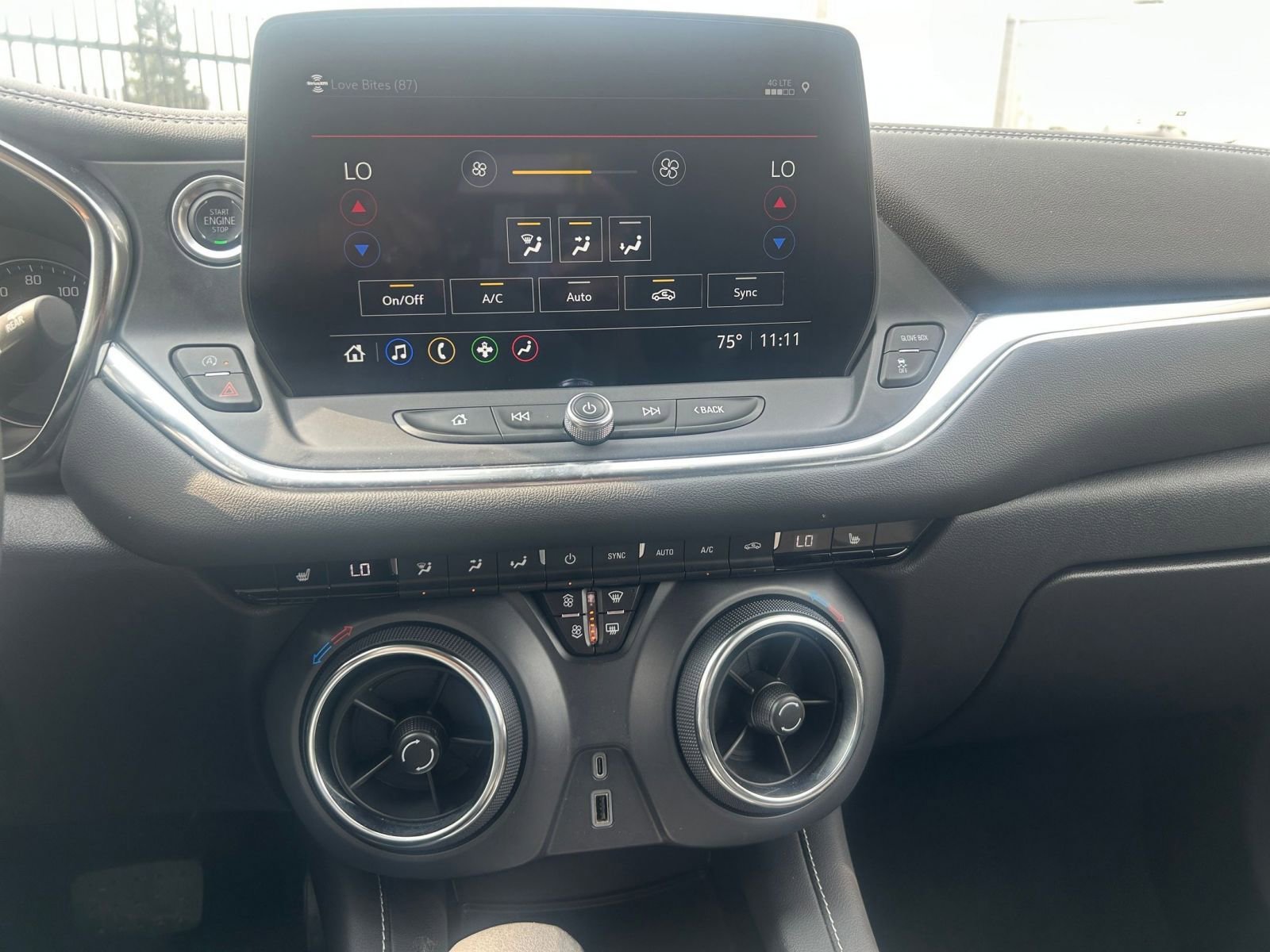 Thumbnail: 2025 Chevrolet Blazer - 17